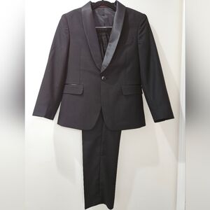 Lamgool-Kids Tuxedo, Black, Size 12, EXCELLENT Condition!!
